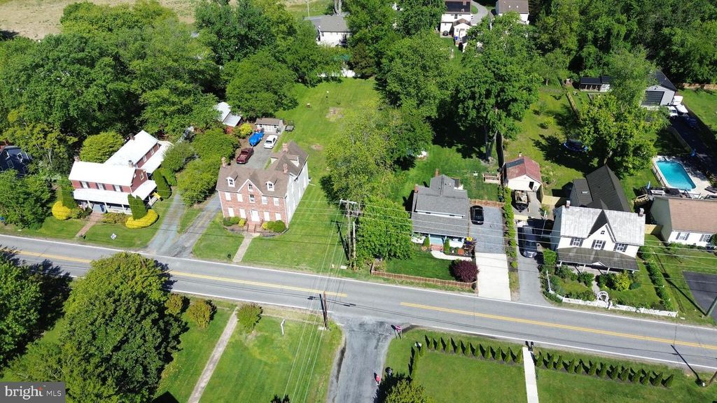 Image 13 of property listing at 501 LOVE POINT RD, Stevensville, MD 21666