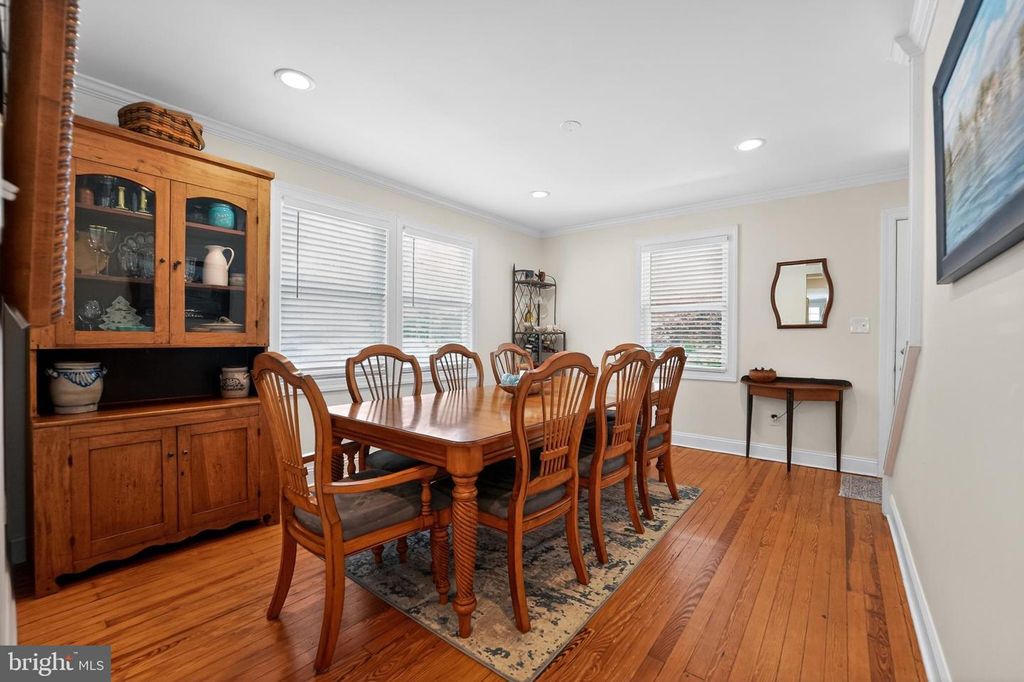 Image 23 of property listing at 501 LOVE POINT RD, Stevensville, MD 21666