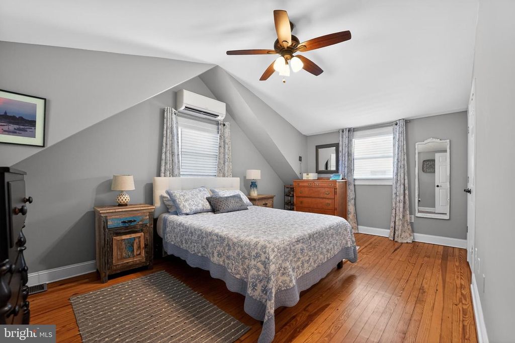 Image 32 of property listing at 501 LOVE POINT RD, Stevensville, MD 21666
