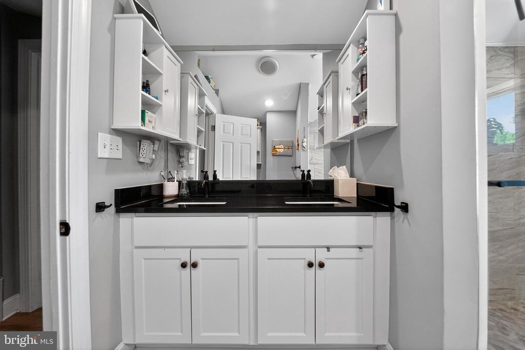 Image 36 of property listing at 501 LOVE POINT RD, Stevensville, MD 21666