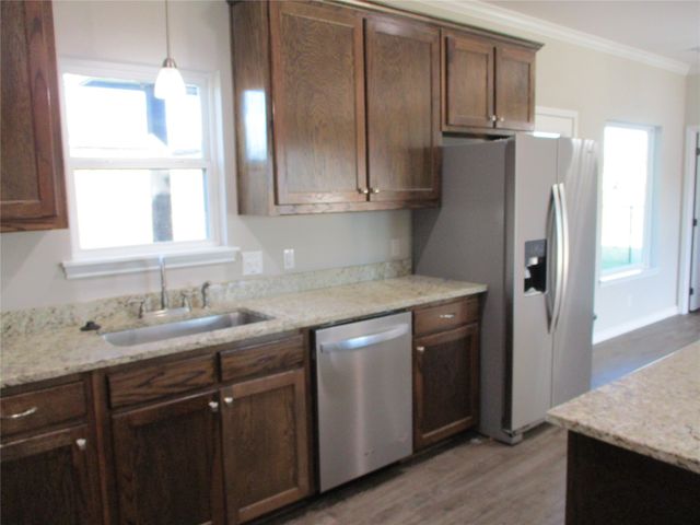 207 Mill Street, Emory, TX 75440