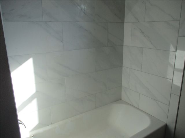 207 Mill Street, Emory, TX 75440