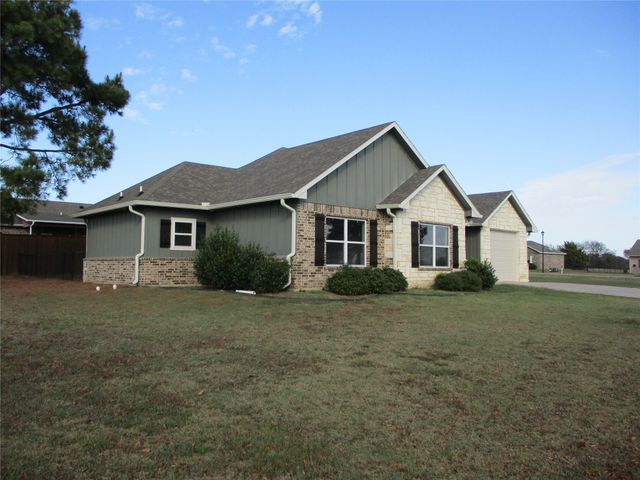 207 Mill Street, Emory, TX 75440