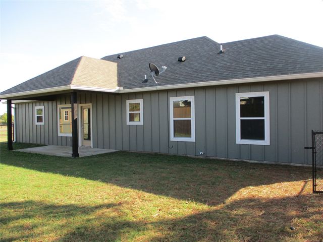 207 Mill Street, Emory, TX 75440