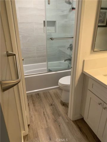 41 Fallingstar 28, Irvine, CA 92614