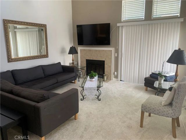 41 Fallingstar 28, Irvine, CA 92614