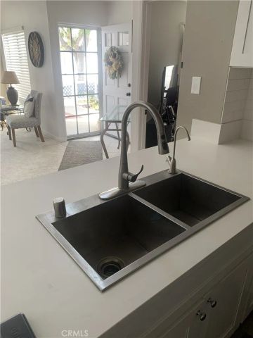 41 Fallingstar 28, Irvine, CA 92614