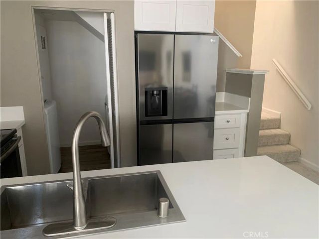 41 Fallingstar 28, Irvine, CA 92614