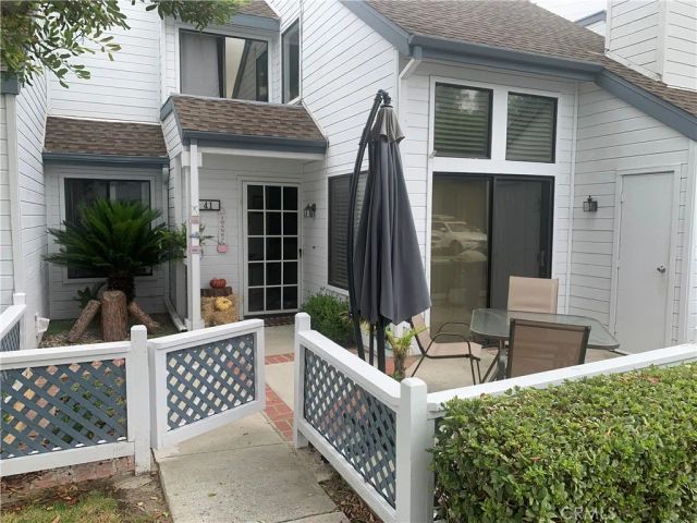 41 Fallingstar 28, Irvine, CA 92614