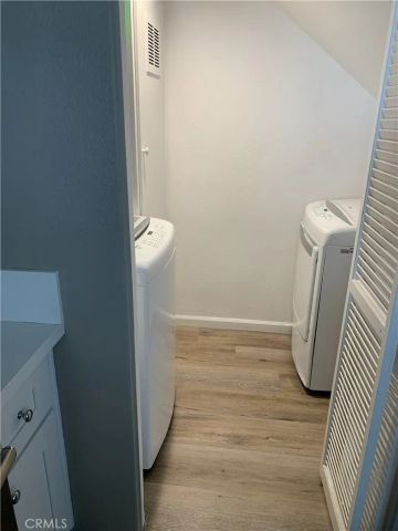 41 Fallingstar 28, Irvine, CA 92614