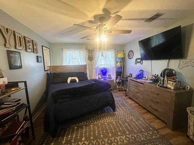 1308 Hagan Street, Crockett, TX 75835