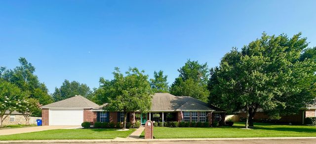 1308 Hagan Street, Crockett, TX 75835