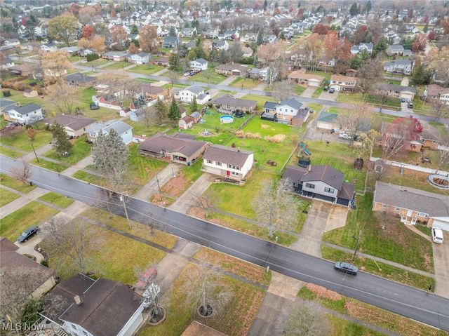 4083 Regal Avenue, Brunswick, OH 44212