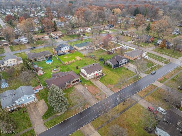 4083 Regal Avenue, Brunswick, OH 44212