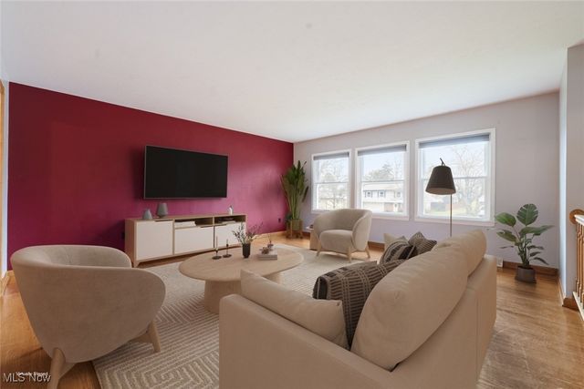 4083 Regal Avenue, Brunswick, OH 44212