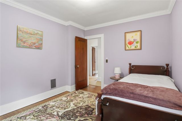 42 Laurelton Road, Rochester, NY 14609