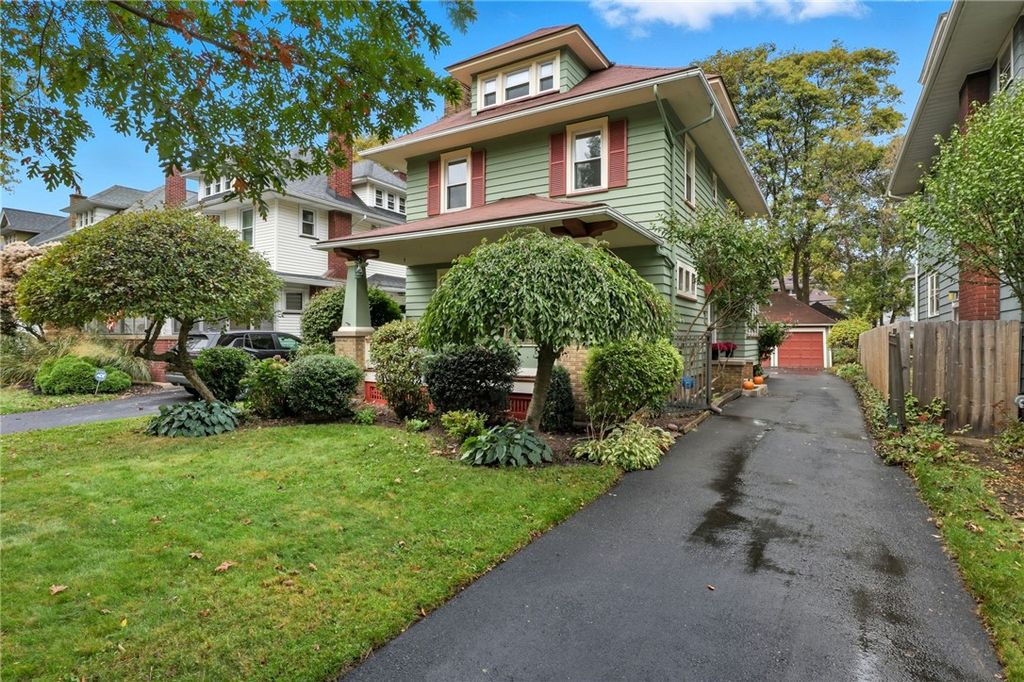 42 Laurelton Road, Rochester, NY 14609