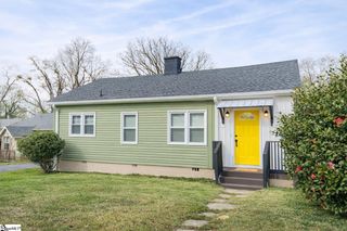 208 B Collins Avenue, Spartanburg, SC 29306