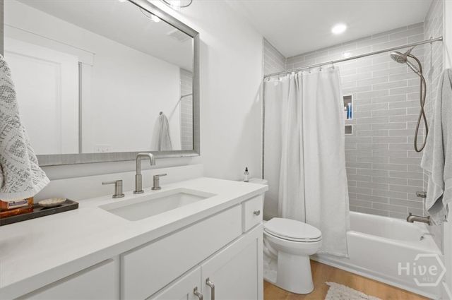 233 Cubbage Island Drive, Richmond Hill, GA 31324