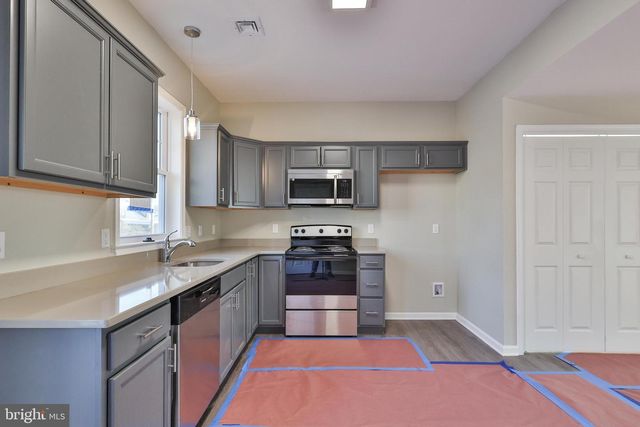 903 N GRAHAM ST, Allentown, PA 18109