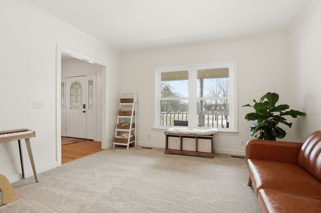 218 Spring Valley Rd, Hendersonville, TN 37075