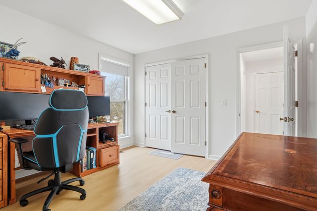 218 Spring Valley Rd, Hendersonville, TN 37075