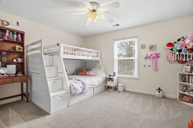 218 Spring Valley Rd, Hendersonville, TN 37075