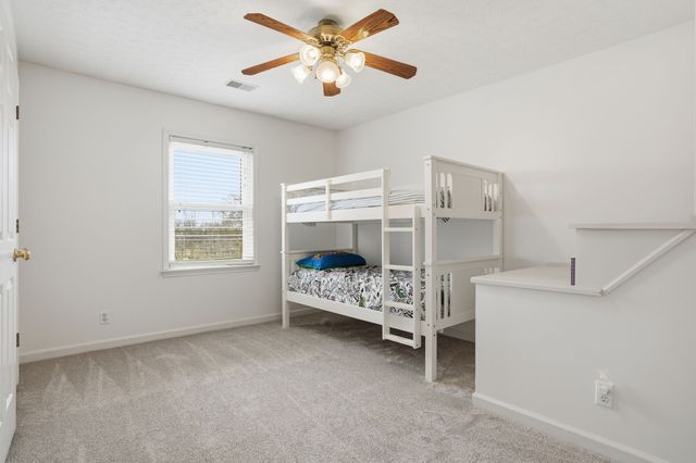 218 Spring Valley Rd, Hendersonville, TN 37075