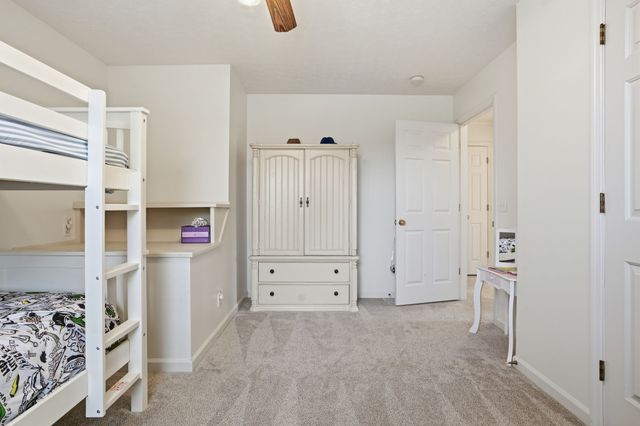 218 Spring Valley Rd, Hendersonville, TN 37075