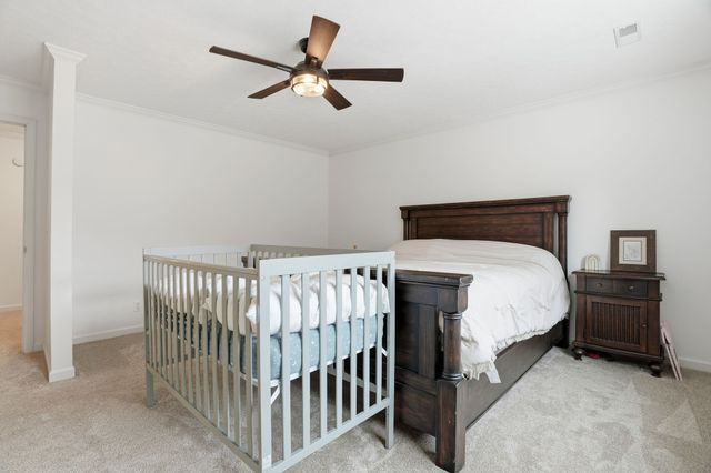 218 Spring Valley Rd, Hendersonville, TN 37075