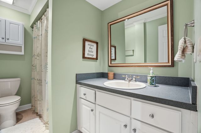 218 Spring Valley Rd, Hendersonville, TN 37075