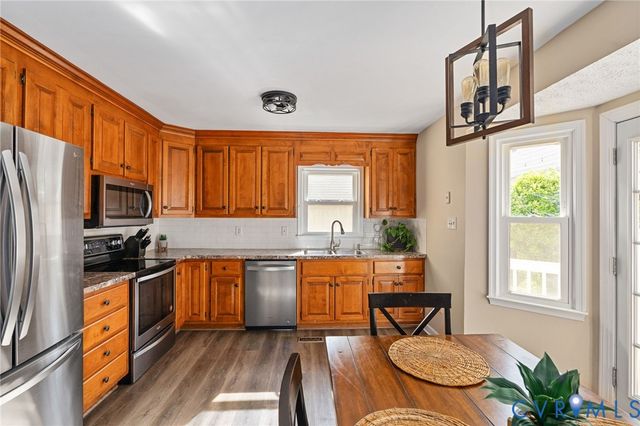 13805 Buck Rub Dr, Midlothian, VA 23112