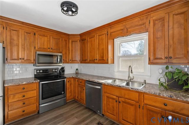 13805 Buck Rub Dr, Midlothian, VA 23112