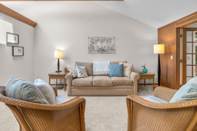 261 Fells Pond Road, Mashpee, MA 02649