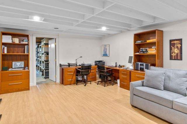 261 Fells Pond Road, Mashpee, MA 02649