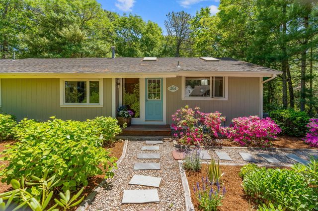 261 Fells Pond Road, Mashpee, MA 02649