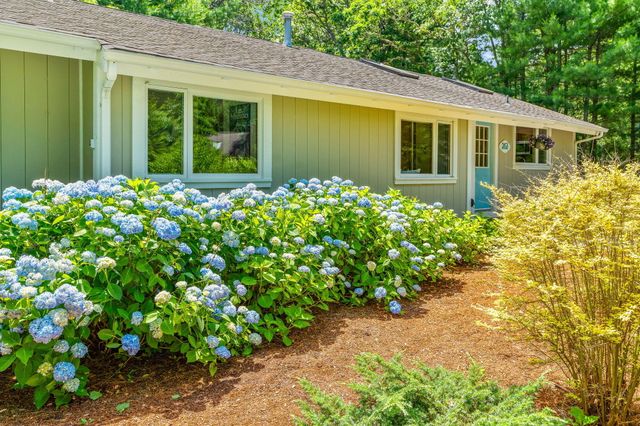261 Fells Pond Road, Mashpee, MA 02649