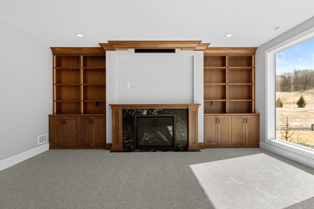 795 Irvin Lane SW, Rochester, MN 55902