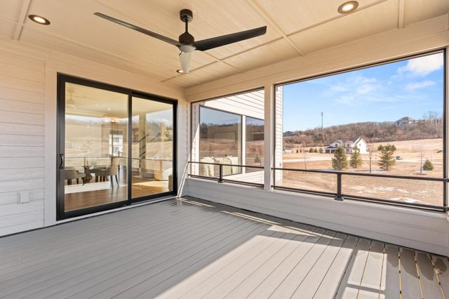 795 Irvin Lane SW, Rochester, MN 55902