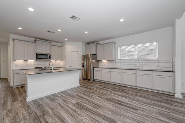 14315 Yellow Hawthorn Court, Conroe, TX 77384
