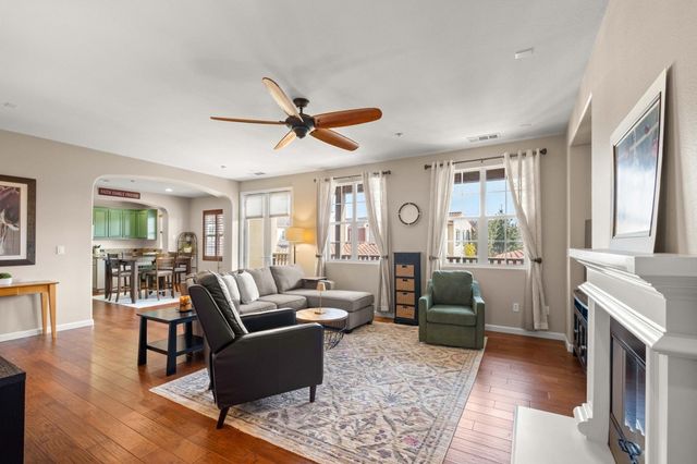 7742 Stoneleaf Rd, San Ramon, CA 94582