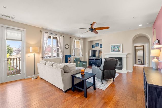 7742 Stoneleaf Rd, San Ramon, CA 94582