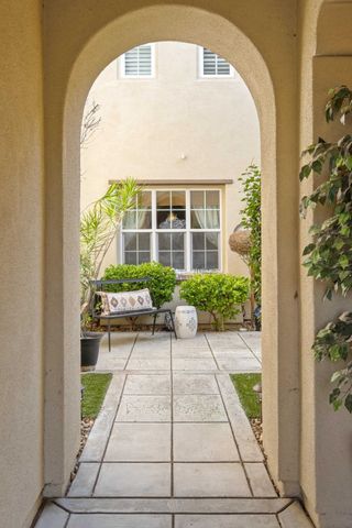 7742 Stoneleaf Rd, San Ramon, CA 94582