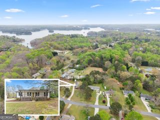 8615 Bayhill Drive, Gainesville, GA 30506