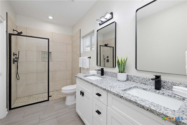 1310 Mountain Top Loop, Canyon Lake, TX 78133