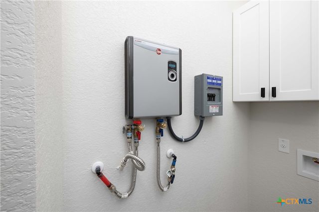 1310 Mountain Top Loop, Canyon Lake, TX 78133