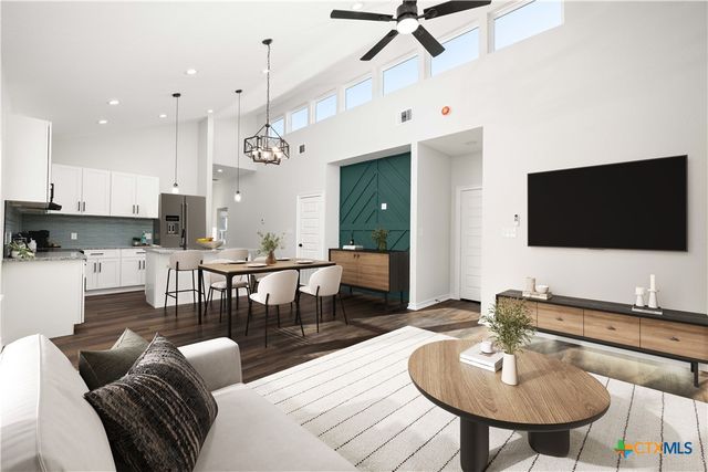 1310 Mountain Top Loop, Canyon Lake, TX 78133