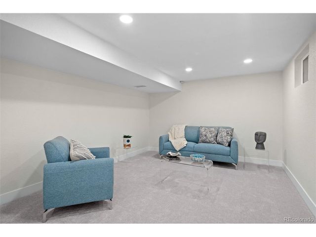 7345 E Hinsdale Pl, Centennial, CO 80112