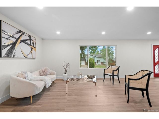 7345 E Hinsdale Pl, Centennial, CO 80112