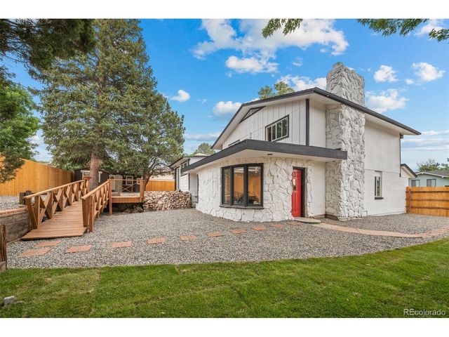 7345 E Hinsdale Pl, Centennial, CO 80112